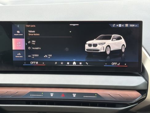 Certified 2025 BMW X3 xDrive30i w/ Convenience Package AWD/4WD image 5