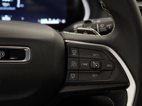 Certified 2025 Jeep Grand Cherokee L Laredo AWD/4WD image 41