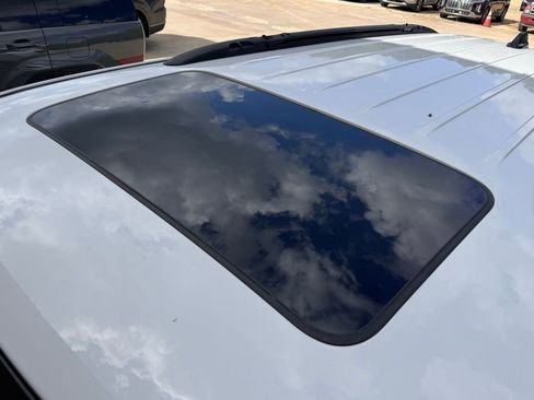 Used 2024 Dodge Durango GT image 28