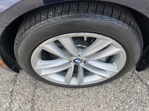 Used 2016 BMW 750i xDrive image 9