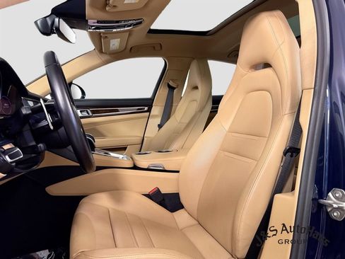 Used 2023 Porsche Panamera 4S w/ Premium Package AWD/4WD image 11