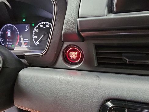 Used 2025 Honda Pilot TrailSport image 22