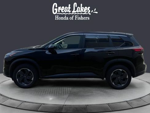 Used 2024 Nissan Rogue SV AWD/4WD image 2