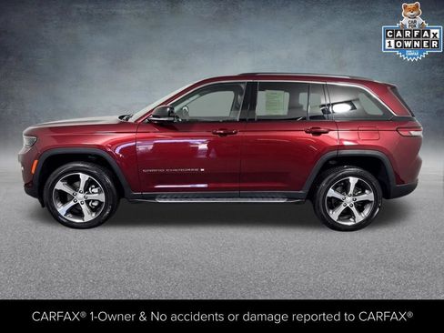 Used 2023 Jeep Grand Cherokee Limited w/ Luxury Tech Group II AWD/4WD image 3