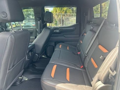 Used 2025 GMC Sierra 1500 AT4 w/ AT4 Premium Package AWD/4WD image 24