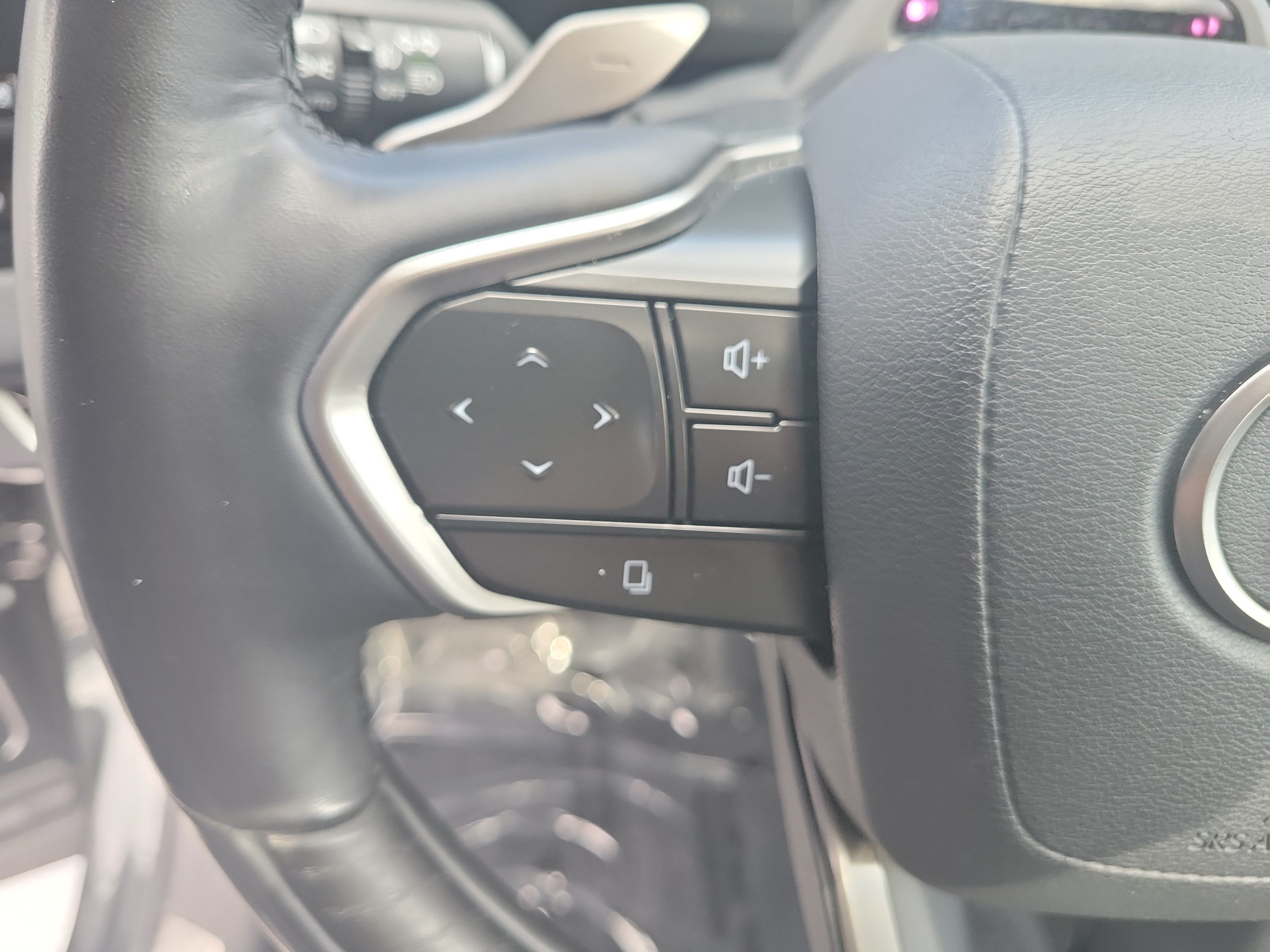 Used 2024 Lexus RX 450h AWD w/ Convenience Package image 27