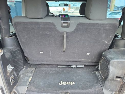 Used 2011 Jeep Wrangler Rubicon w/ PWR Convenience Group AWD/4WD image 19