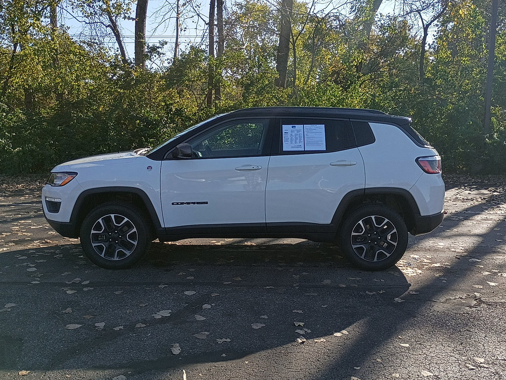 Used 2019 Jeep Compass Trailhawk w/ Cold Weather Group AWD/4WD image 6