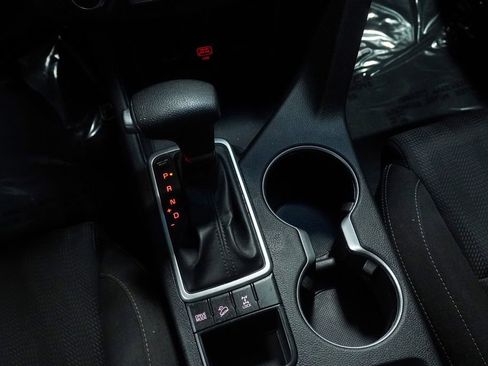 Used 2020 Kia Sportage LX image 18