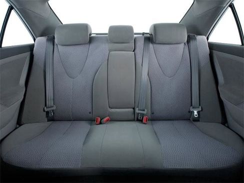 Used 2011 Toyota Camry XLE w/ XLE Extra-Value Pkg #2 FWD image 12