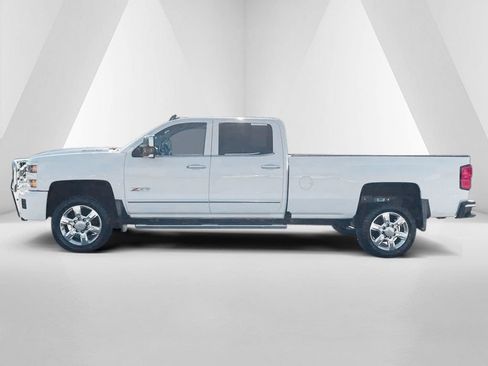 Used 2017 Chevrolet Silverado 2500 LTZ w/ Duramax Plus Package AWD/4WD image 4