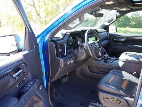 Certified 2022 GMC Sierra 1500 AT4 w/ AT4 Premium Package AWD/4WD image 16
