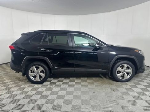 Used 2021 Toyota RAV4 Limited AWD/4WD image 8
