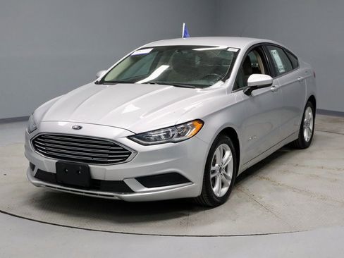 Certified 2018 Ford Fusion S image 6