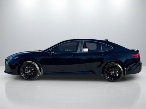 New 2026 Toyota Camry XLE image 8