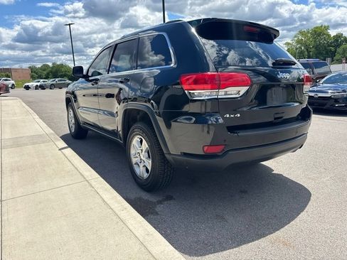 Used 2017 Jeep Grand Cherokee Laredo w/ Quick Order Package 23E AWD/4WD image 5