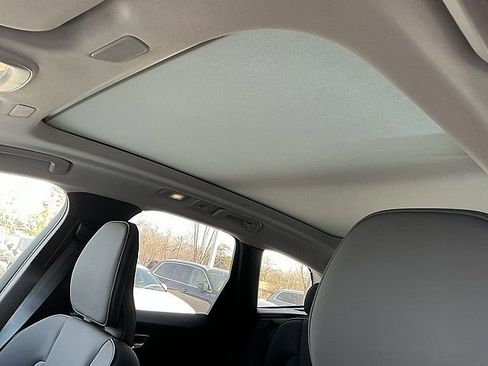 New 2026 Volvo XC60 B5 Plus w/ Climate Package image 16