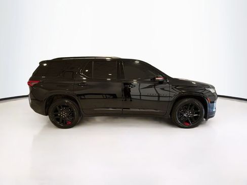 Used 2023 Chevrolet Traverse Premier w/ Redline Edition AWD/4WD image 8