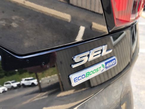 Used 2019 Ford Escape SEL AWD/4WD image 16