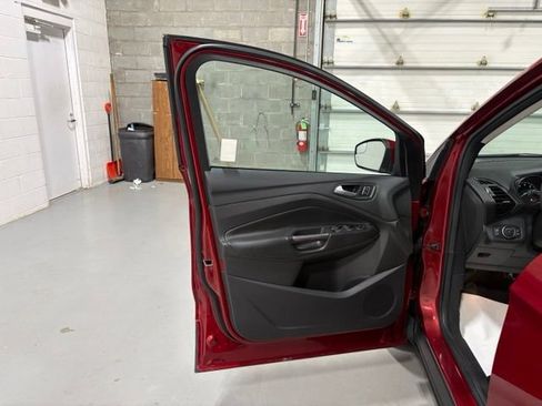 Used 2018 Ford Escape SEL FWD image 14