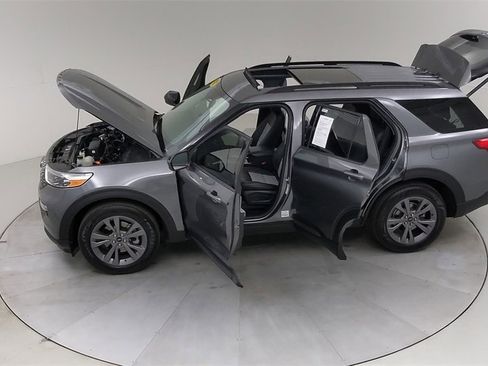 Certified 2022 Ford Explorer XLT w/ Equipment Group 202A image 56