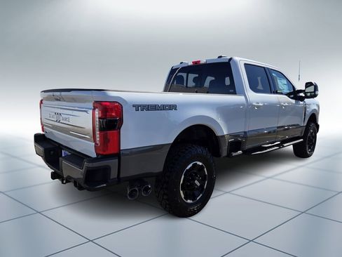 New 2026 Ford F250 King Ranch w/ Tremor Off-Road Package image 3