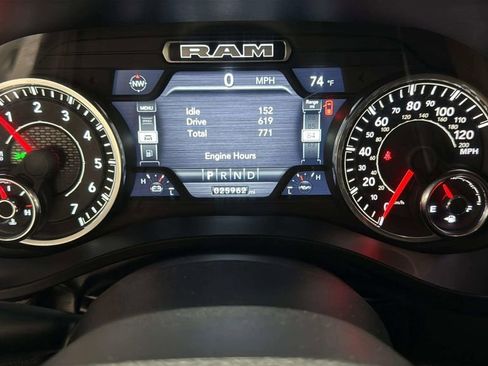 Used 2023 RAM 1500 Laramie AWD/4WD image 8