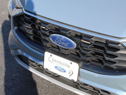 Used 2023 Ford Escape ST-Line w/ Equipment Group 301A image 9