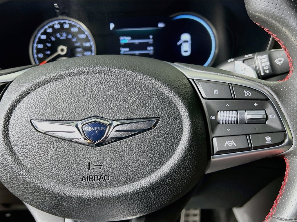Used 2022 Genesis G70 3.3T RWD image 17