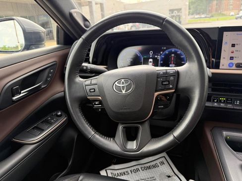 Certified 2023 Toyota Crown image 13