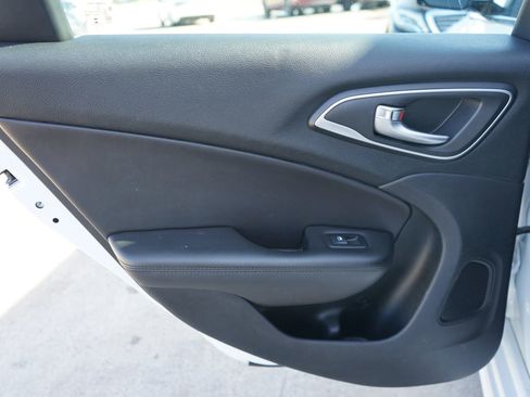 Used 2015 Chrysler 200 C w/ Navigation & Sound Group I image 34