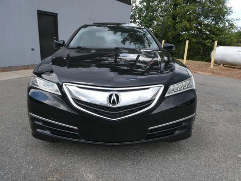 Used 2016 Acura TLX FWD image 2