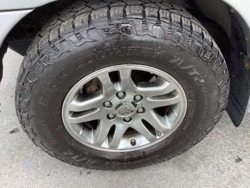 Used 2006 Toyota Sequoia Limited image 15