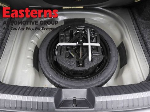 Used 2021 Volkswagen Jetta SE w/ SE Cold Weather Package image 22