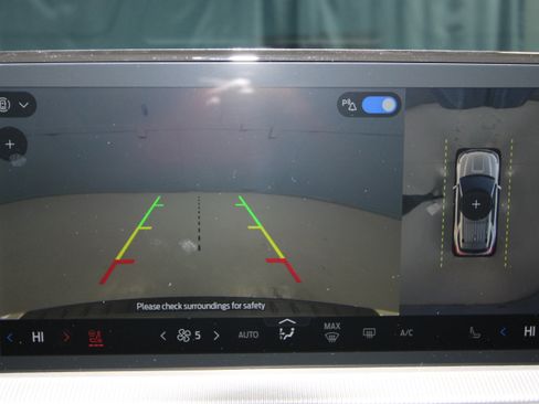 New 2026 Ford Explorer ST-Line w/ ST-Line Street Pack image 12