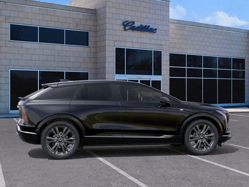 New 2025 Cadillac Optiq Sport 2 image 6