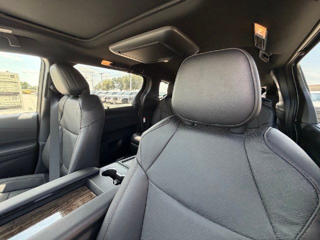 New 2026 Toyota Sienna Platinum AWD/4WD image 13