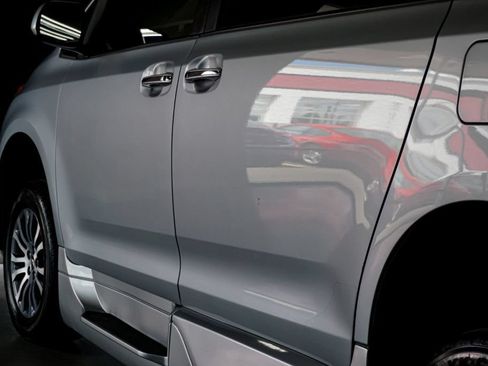 Used 2019 Toyota Sienna XLE Premium FWD image 58