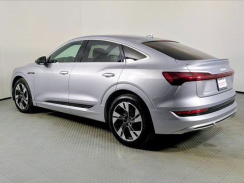 Used 2022 Audi e-tron Premium Plus w/ Premium Plus Package image 4