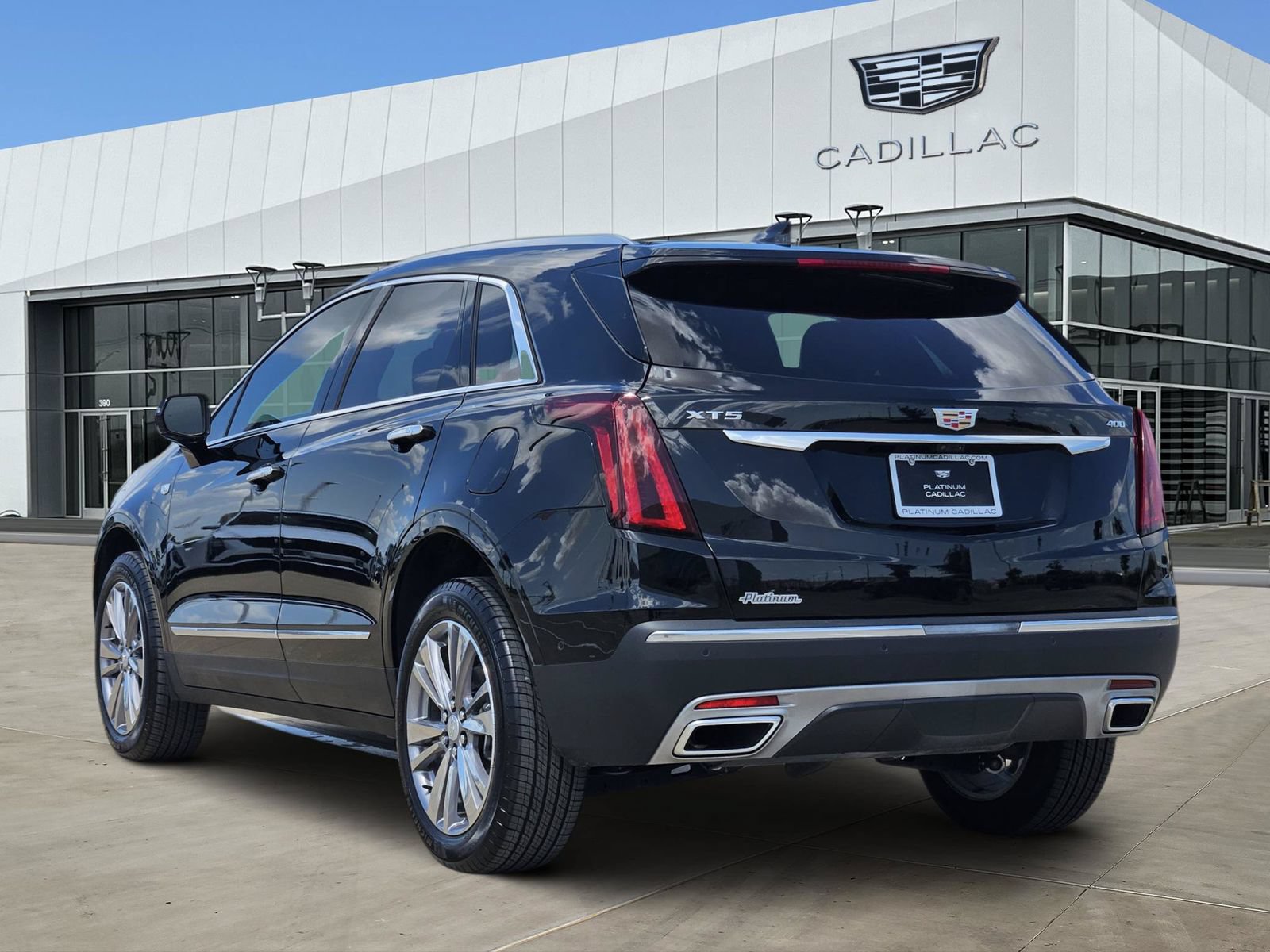 New 2026 Cadillac XT5 Premium Luxury w/ Driver Assist Package FWD image 4