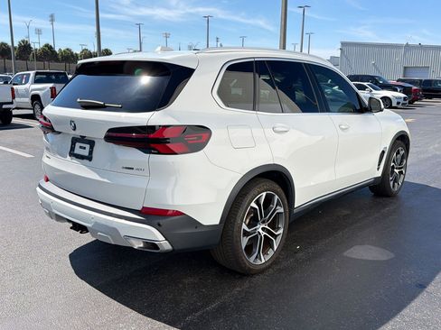 Used 2024 BMW X5 sDrive40i w/ Premium Package RWD image 9
