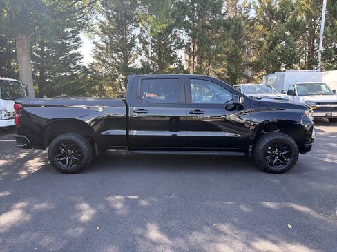 Used 2022 Chevrolet Silverado 1500 LT Trail Boss w/ LT Trail Boss Premium Package AWD/4WD image 13