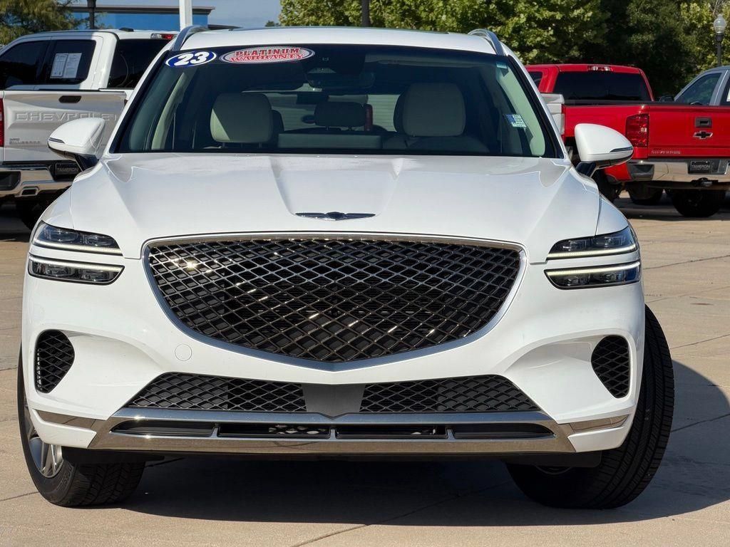 Used 2023 Genesis GV70 2.5T w/ Select Package AWD/4WD image 2