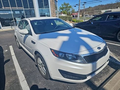 Used 2011 Kia Optima LX w/ Convenience Pkg image 3