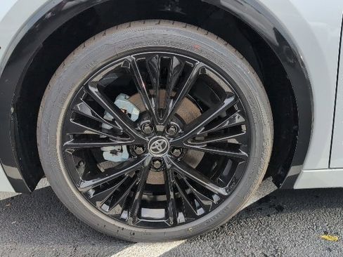 New 2026 Toyota Prius Plug-In Hybrid image 10