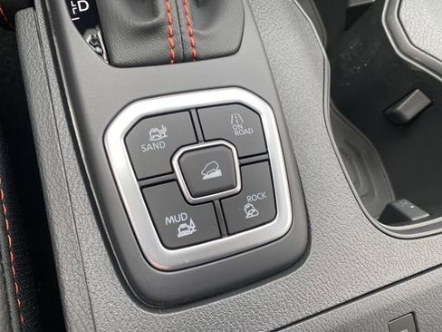 New 2026 Nissan Frontier PRO-4X image 20