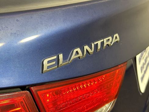 Used 2013 Hyundai Elantra Limited FWD image 7
