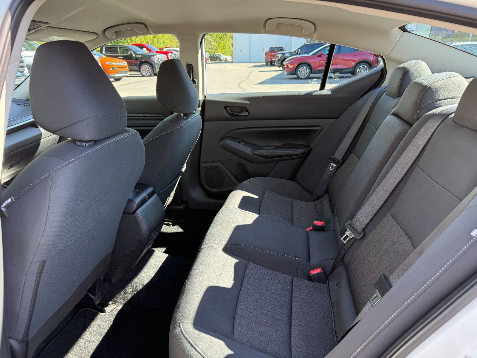 Used 2025 Nissan Altima 2.5 SV AWD/4WD image 16