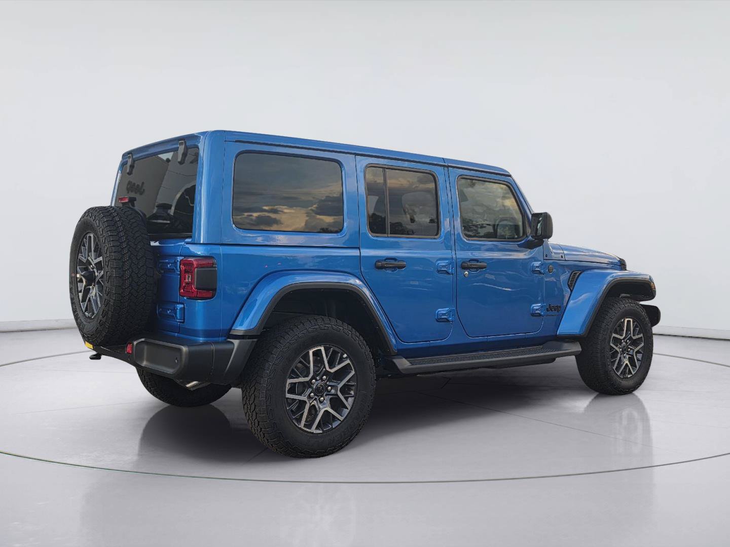 New 2026 Jeep Wrangler Unlimited Sahara AWD/4WD image 4