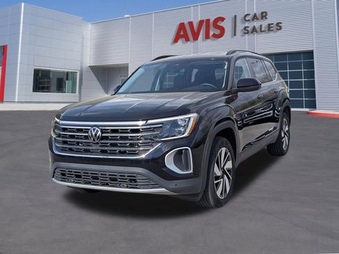 Used 2025 Volkswagen Atlas SE FWD image 1